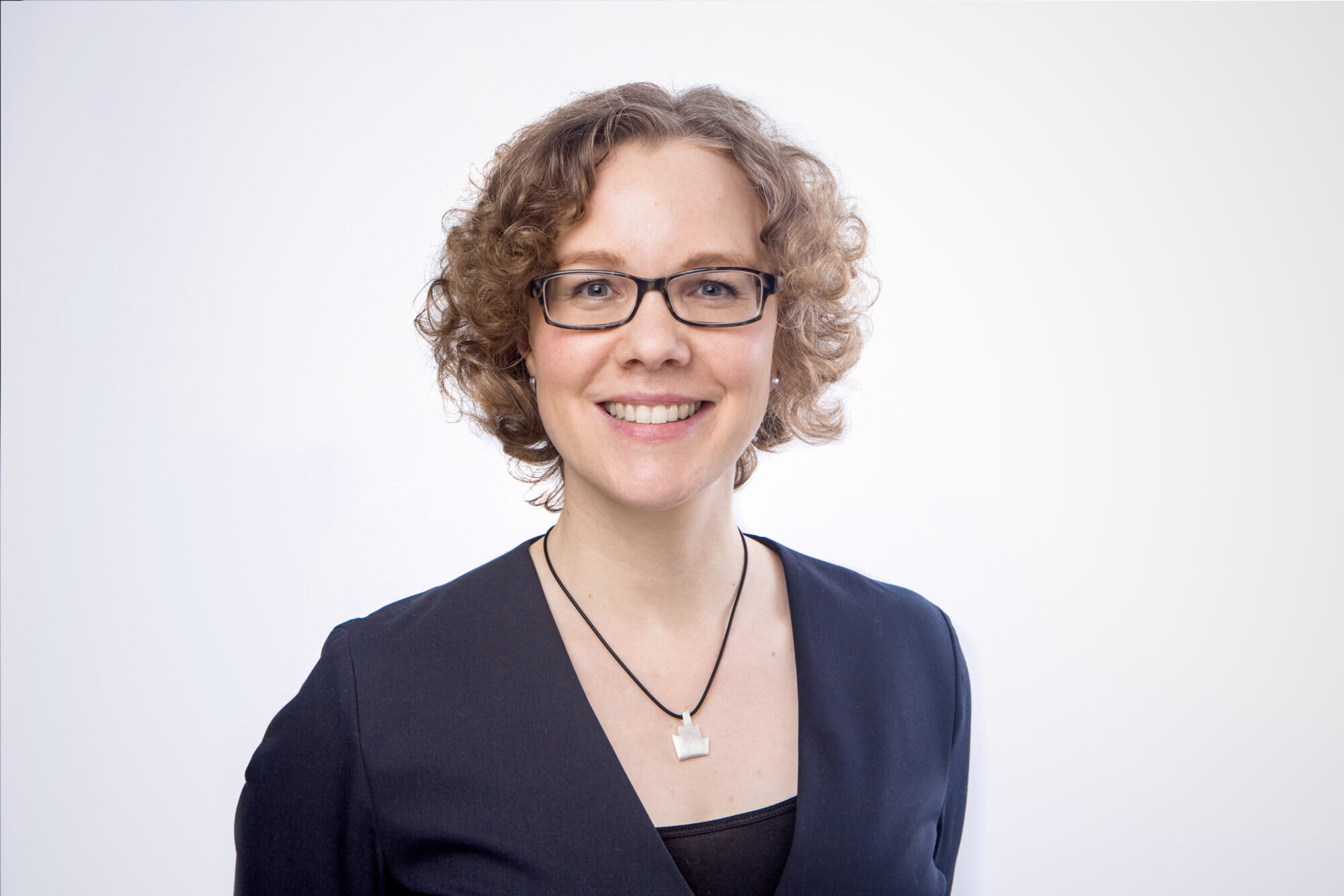 1702_GRUENE_JULIA_VERLINDEN_BRAUERS-01_weiss_01