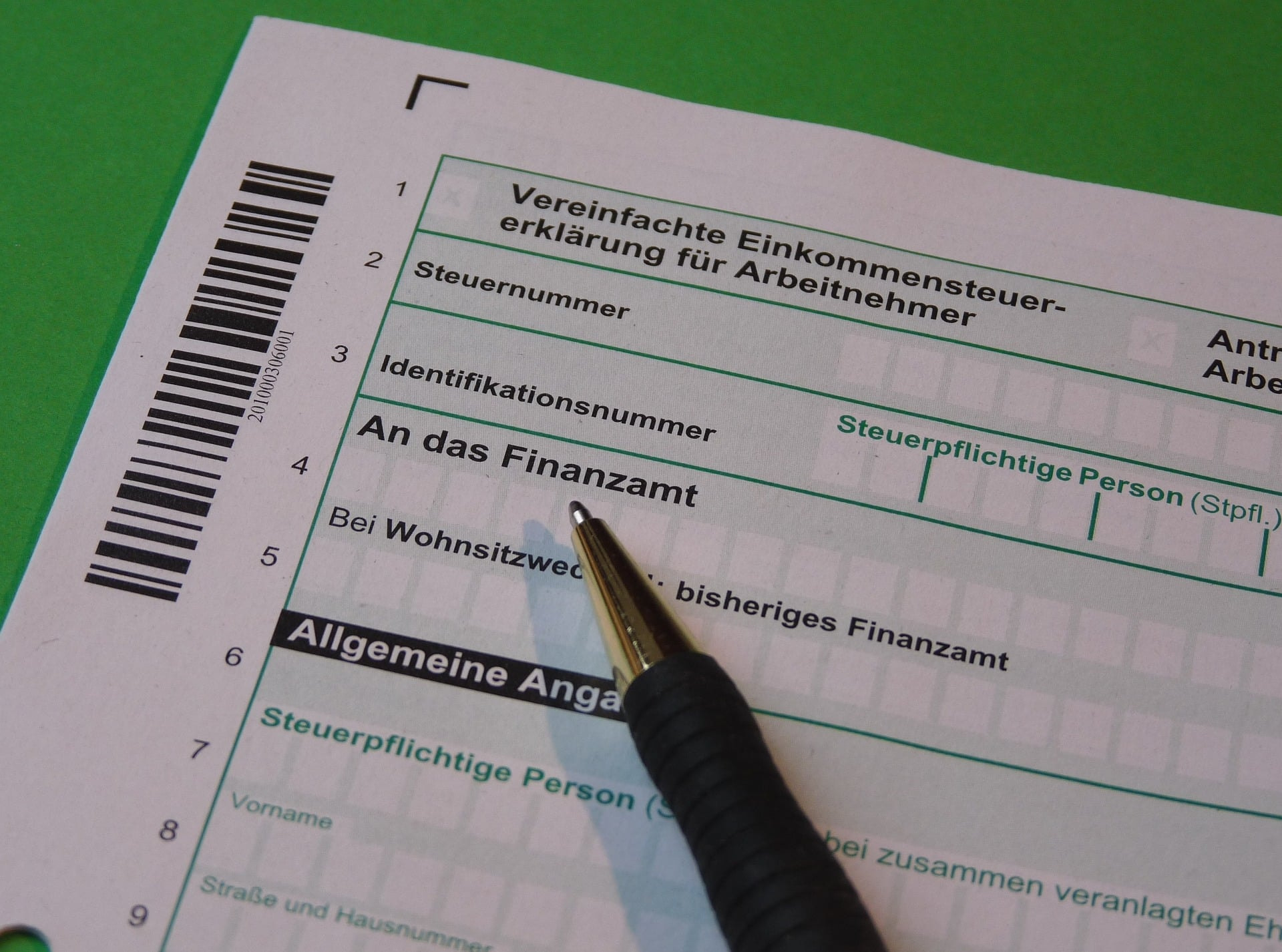 tax-office-gdc38425dd_1920